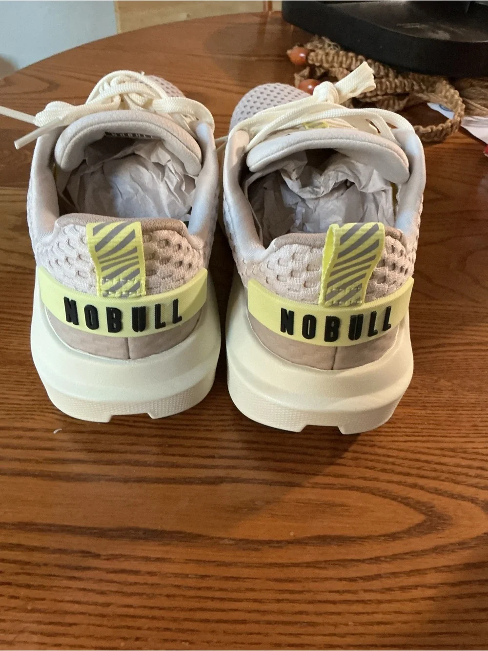NOBULL Ccream knit sneakers
